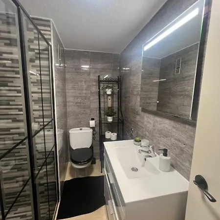 Apartamento Yanis Torrevieja