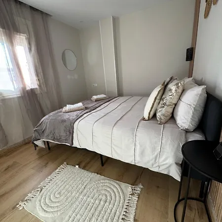 Yanis Apartamento *